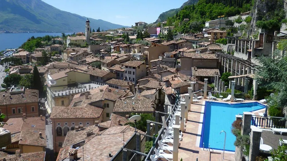 Hotel Castell - Montagnoli Group Limone sul Garda 3*,