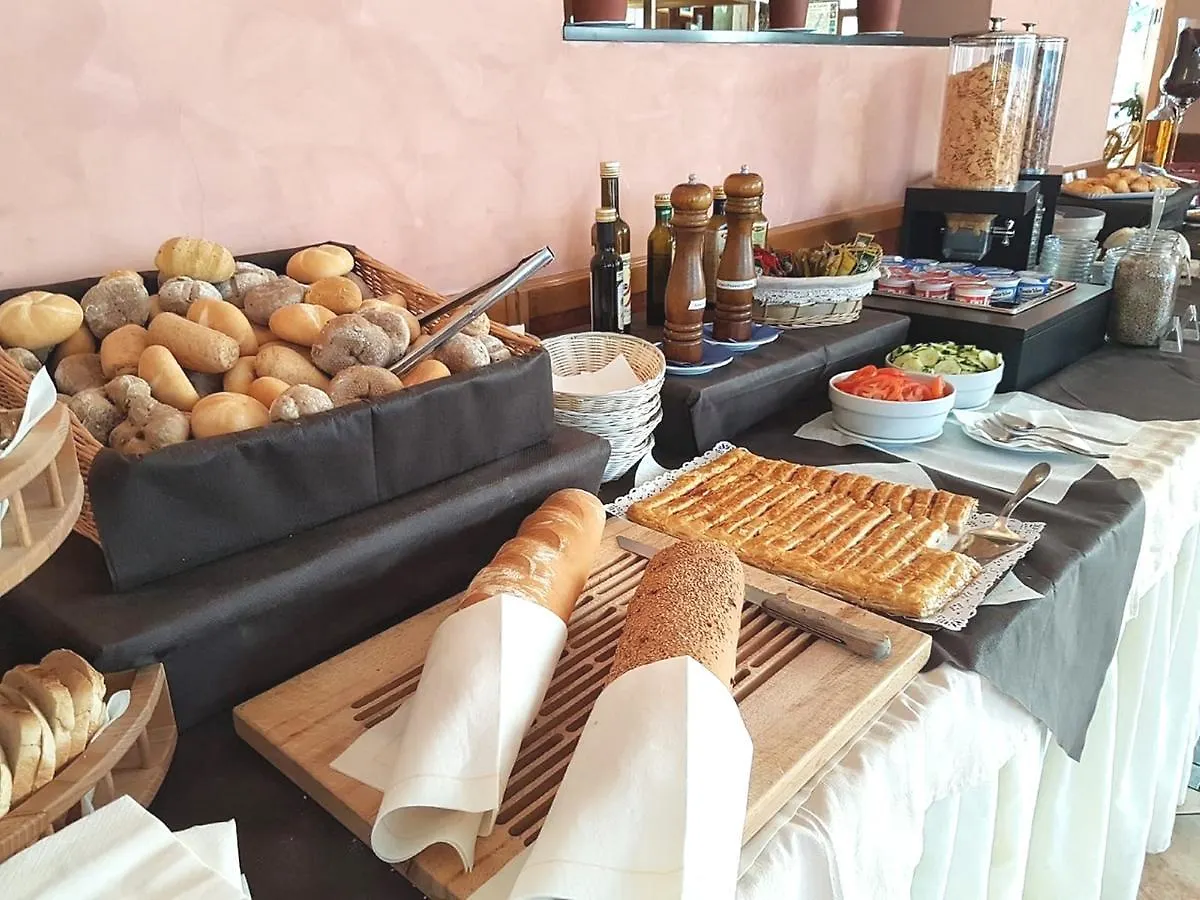 Hotel Castell - Montagnoli Group Limone sul Garda