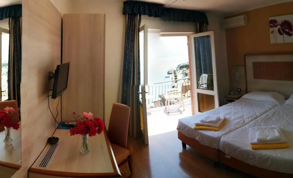 Hotel Castell - Montagnoli Group Limone sul Garda