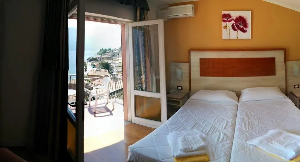 ***  Hotel Castell - Montagnoli Group Limone sul Garda Italy