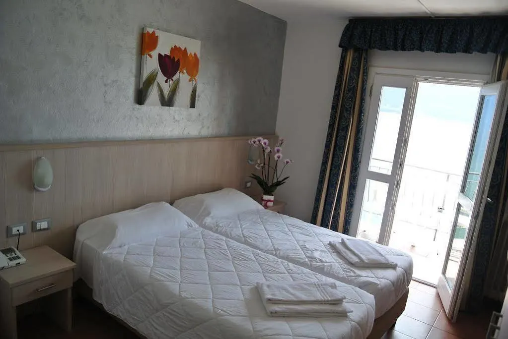 Hotel Castell - Montagnoli Group Limone sul Garda