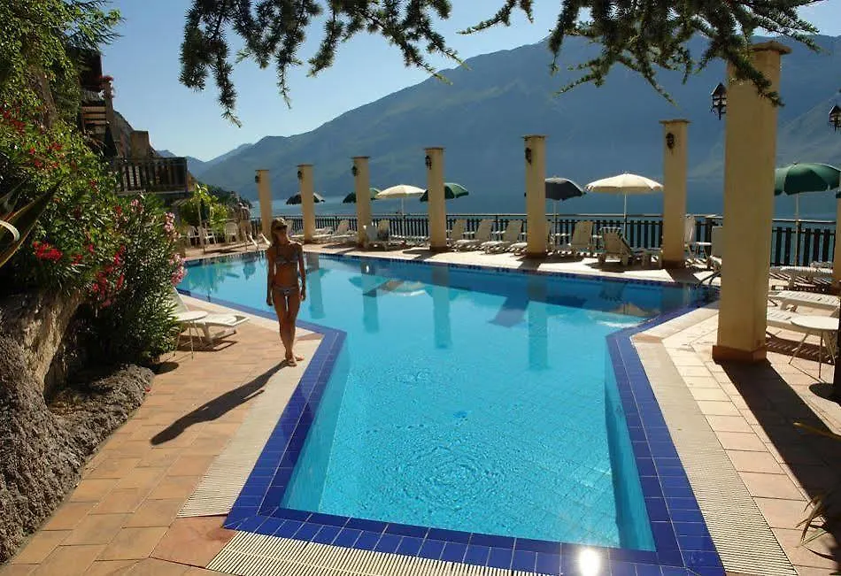 Hotel Castell - Montagnoli Group Limone sul Garda